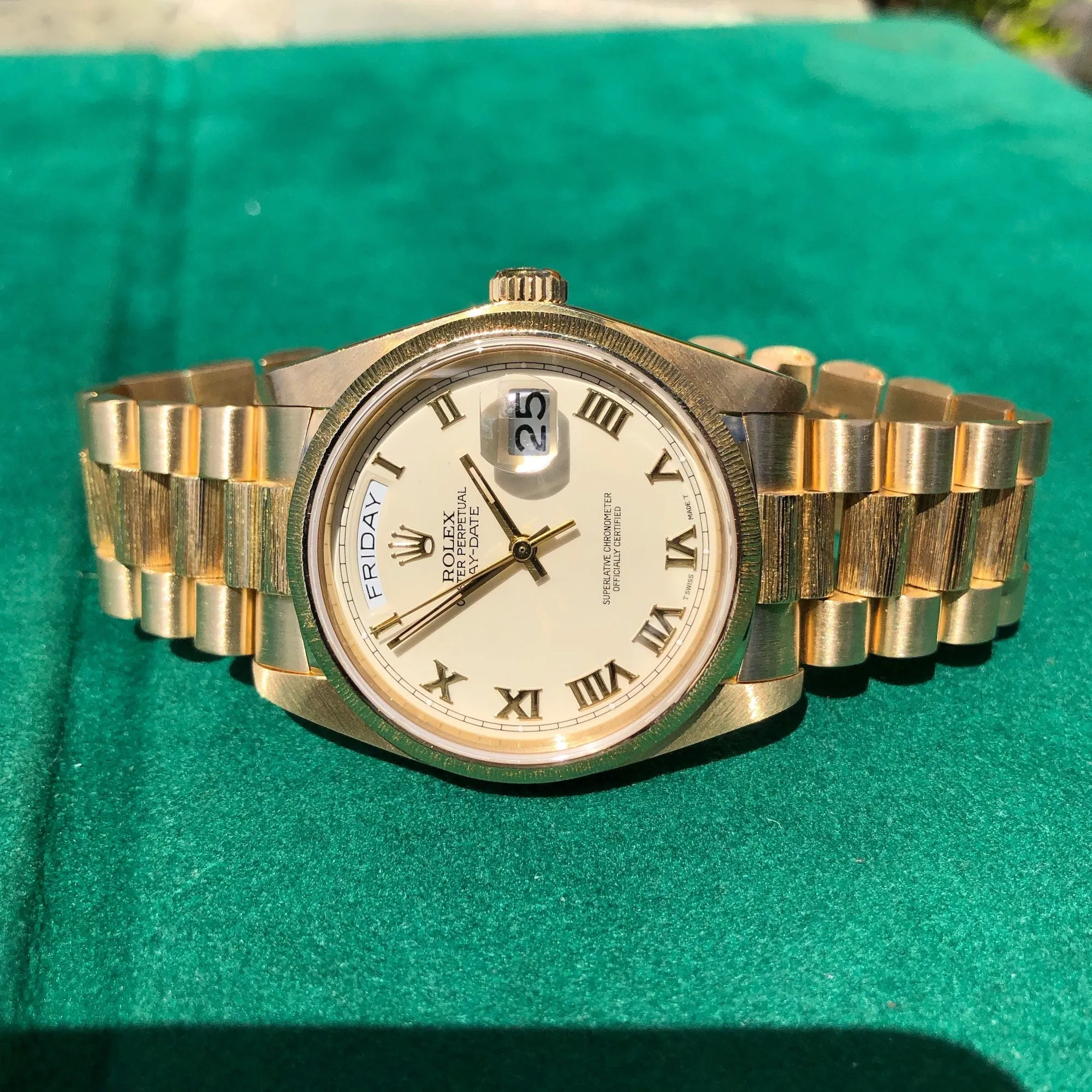 1983 Rolex President 18078 Bark Day Date 18K Yellow Gold Cal. 3055 Roman Ivory Wristwatch Box Papers