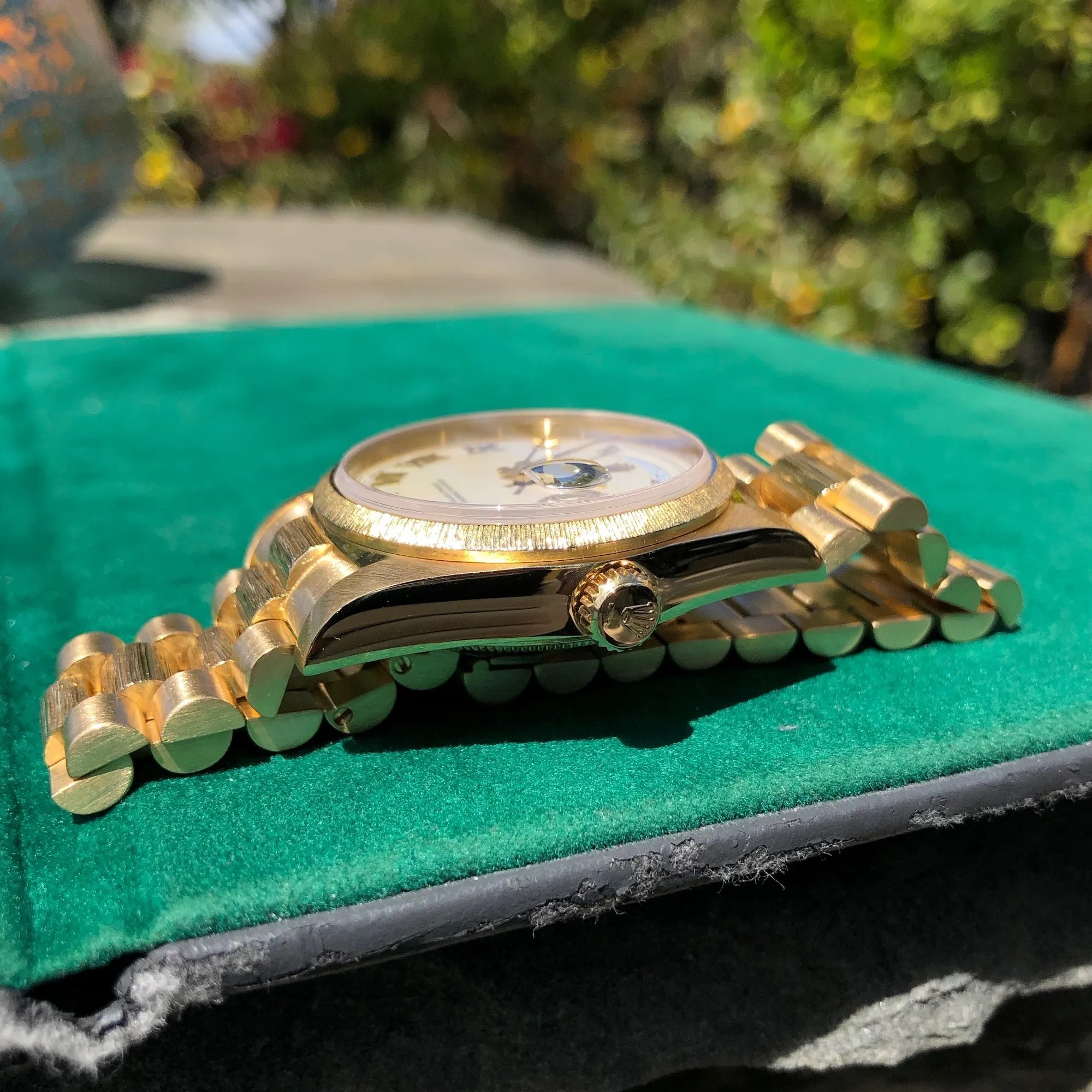 1983 Rolex President 18078 Bark Day Date 18K Yellow Gold Cal. 3055 Roman Ivory Wristwatch Box Papers