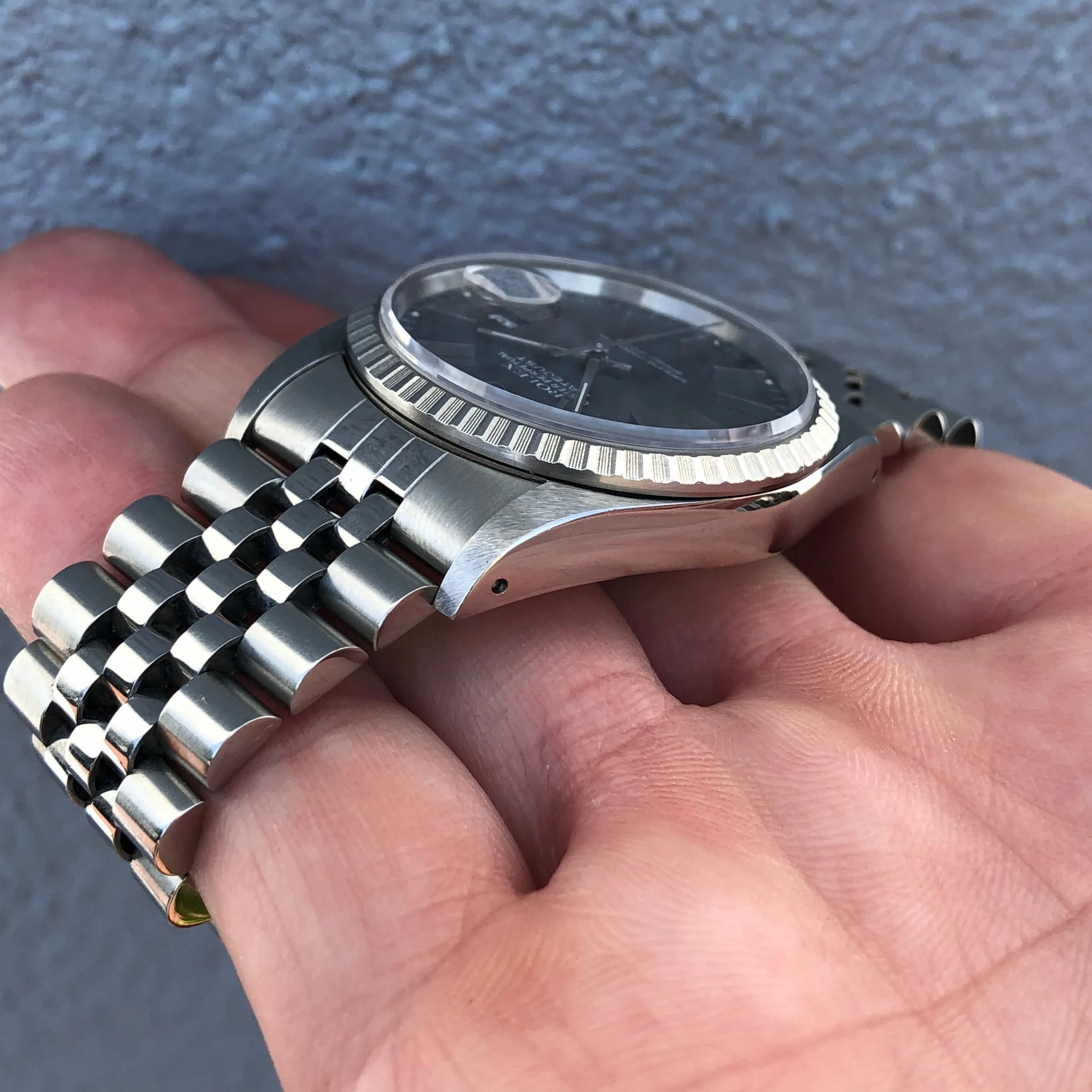 1990 Rolex Datejust 16200 Gray Tapestry Dial Engine Turned Bezel Jubilee Wristwatch Full Set