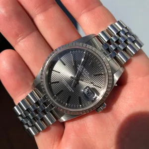 1990 Rolex Datejust 16200 Gray Tapestry Dial Engine Turned Bezel Jubilee Wristwatch Full Set