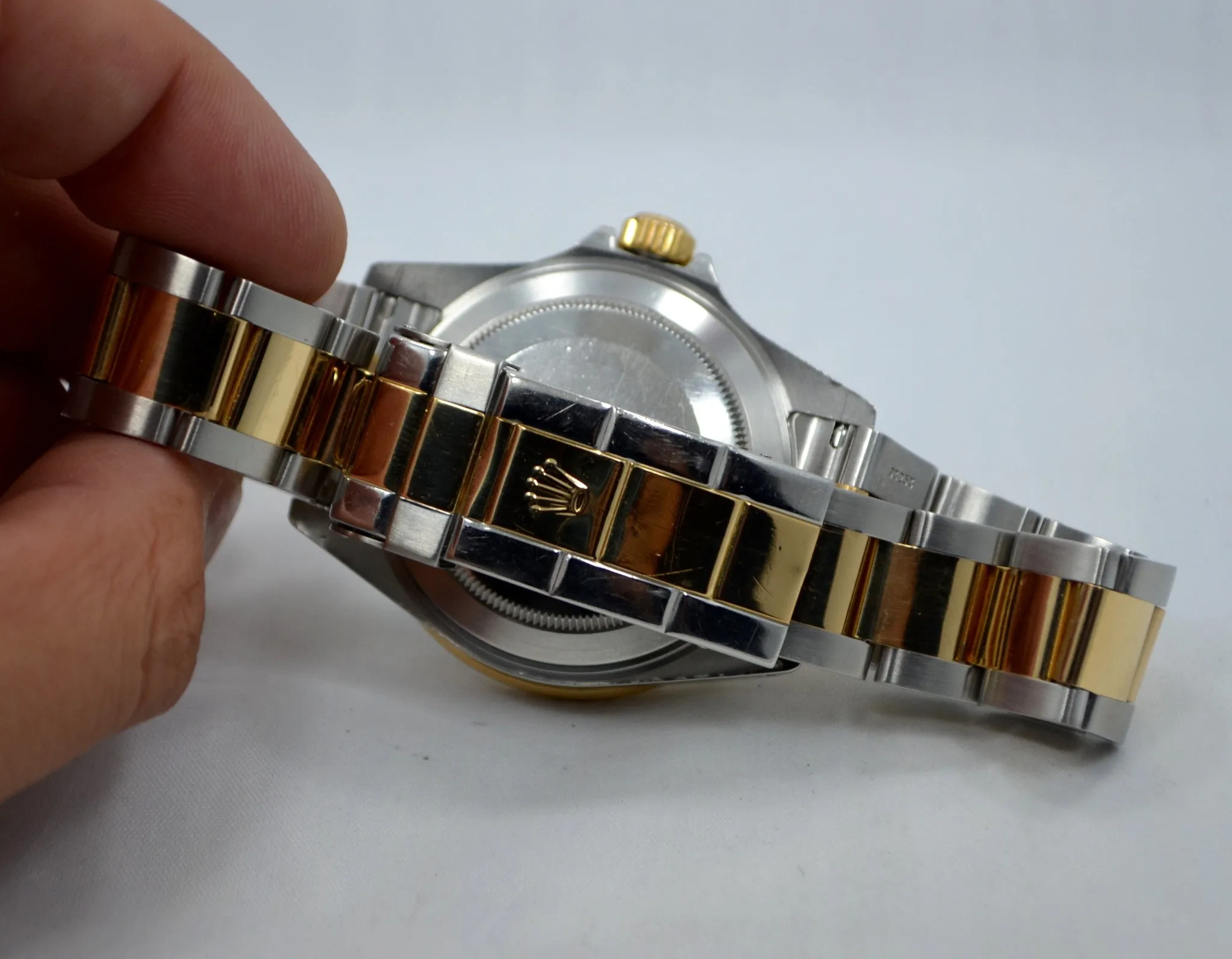 1990 Rolex Submariner 16613 Steel 18K Gold Two Tone Black "E" Serial Wristwatch