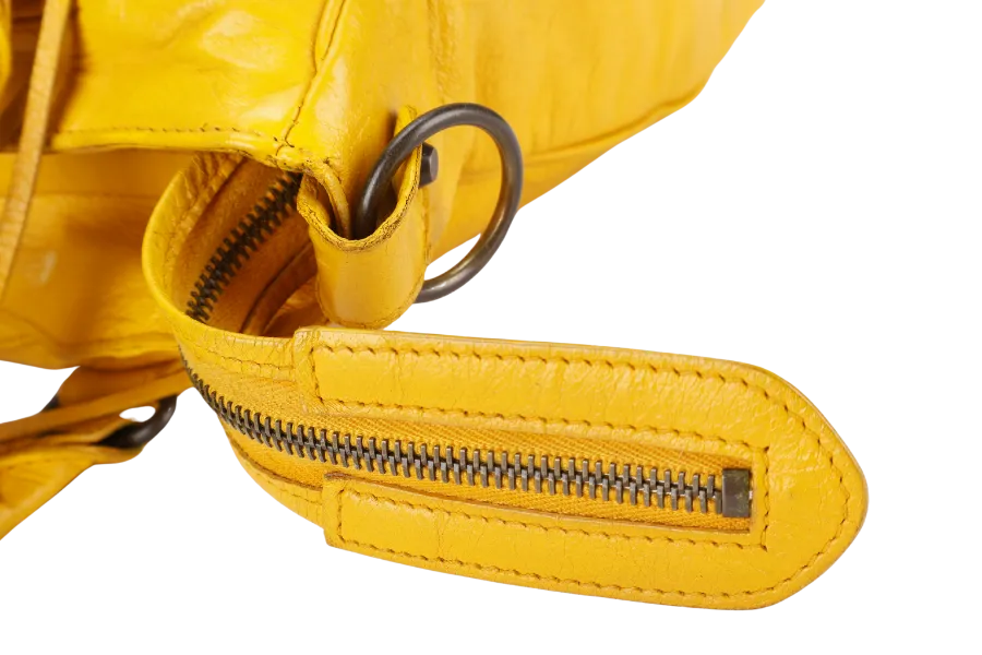 BALENCIAGA CITY VELO MUSTARD YELLOW LAMBSKIN HANDBAG WITH STRAPS AND DUST COVER