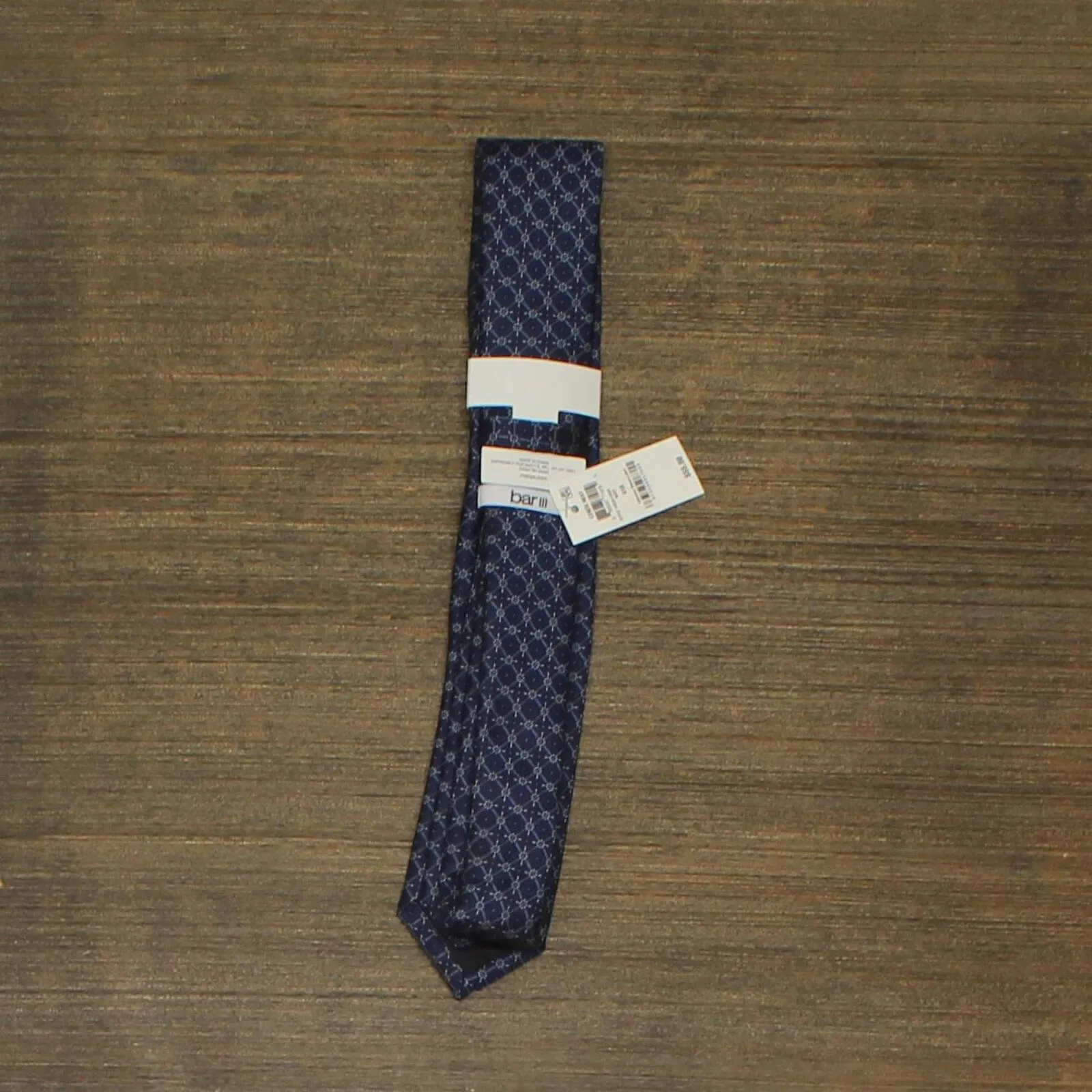 Bar III Men's Lenox Skinny Medallion Neat Tie 13C22-2033