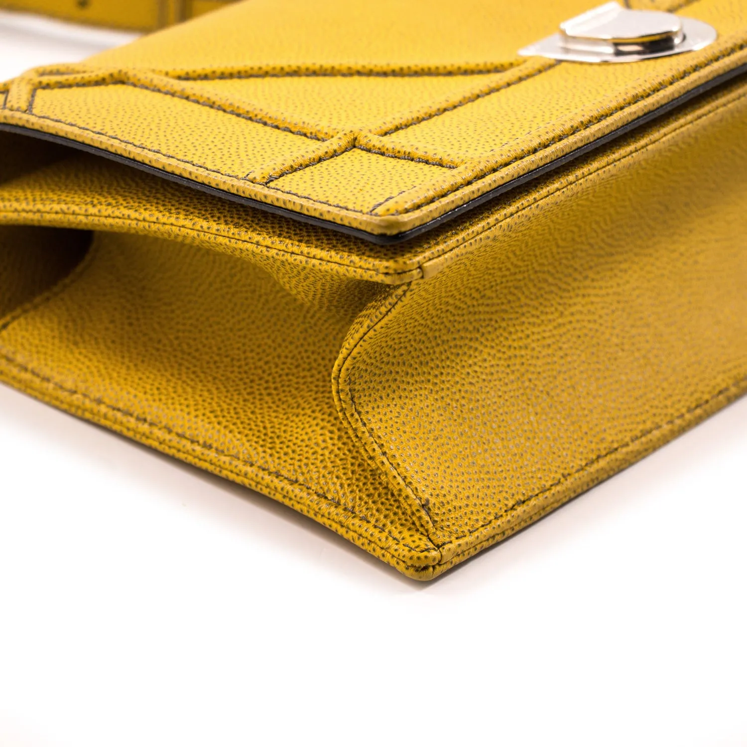 Christian Dior Diorama Medium Shoulder Bag