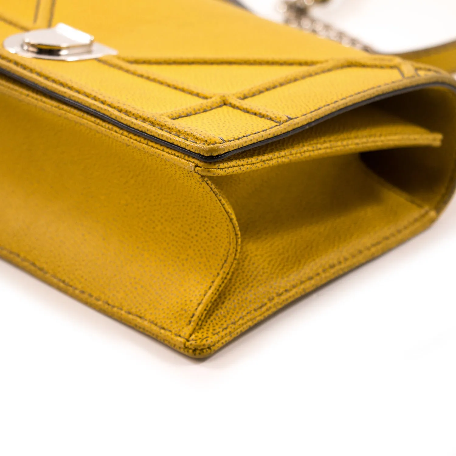 Christian Dior Diorama Medium Shoulder Bag