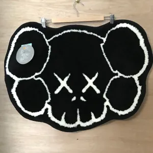 DS! G1950 x Kaws Sull Skull Rug Mat Black
