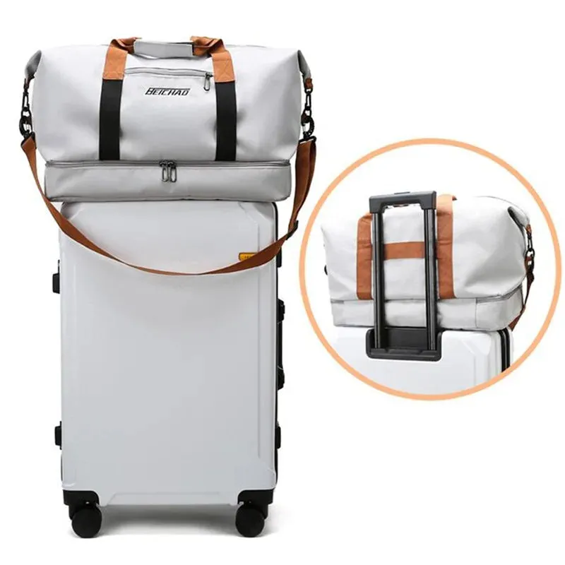 Fashion Travel Bags For Women Large Capacity Men's Sports bag Waterproof Weekend Sac Voyage Female Messenger Bag Dry And Wet