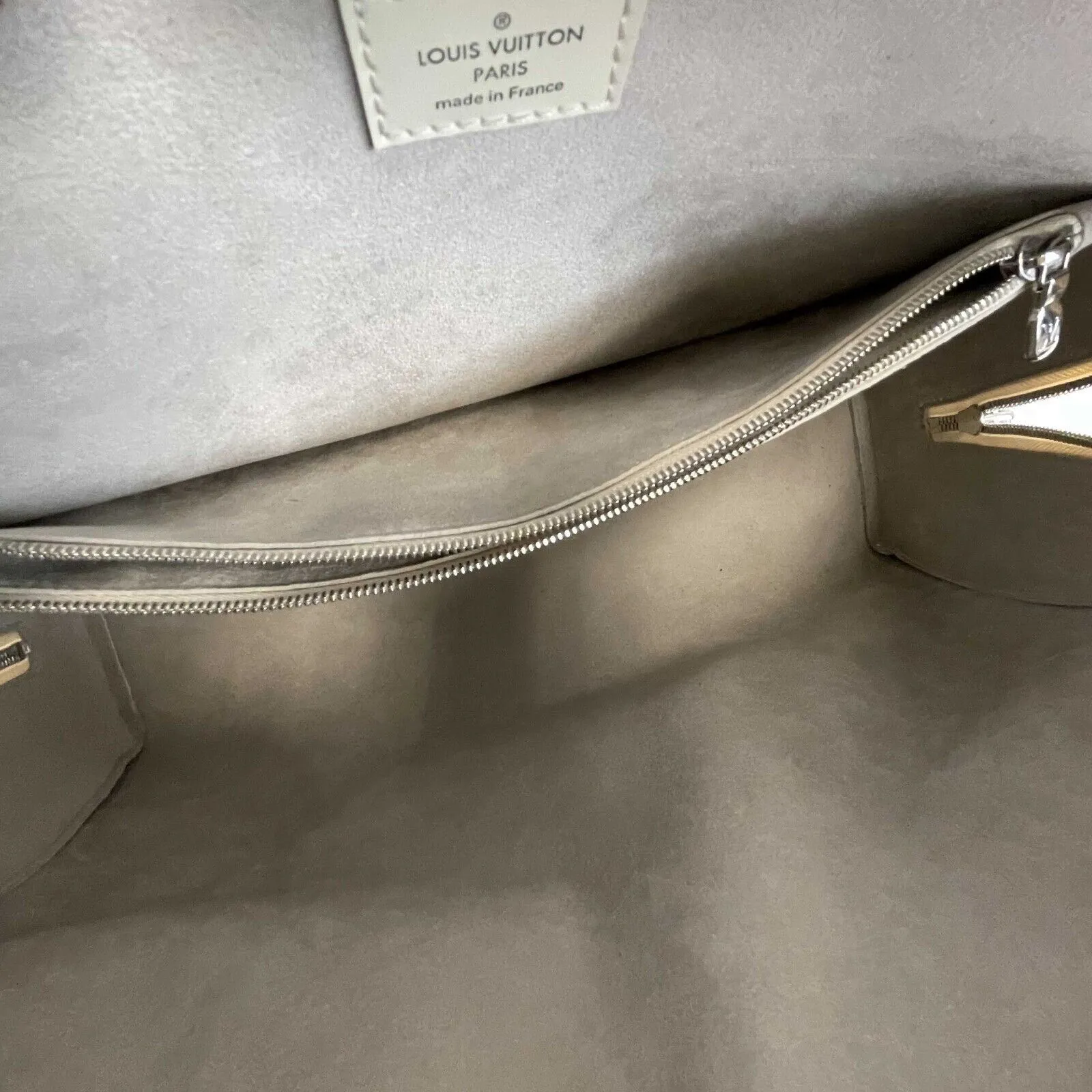 Louis Vuitton - LV - Excellent - Pont Neuf Epi Leather - White Top Handle Bag