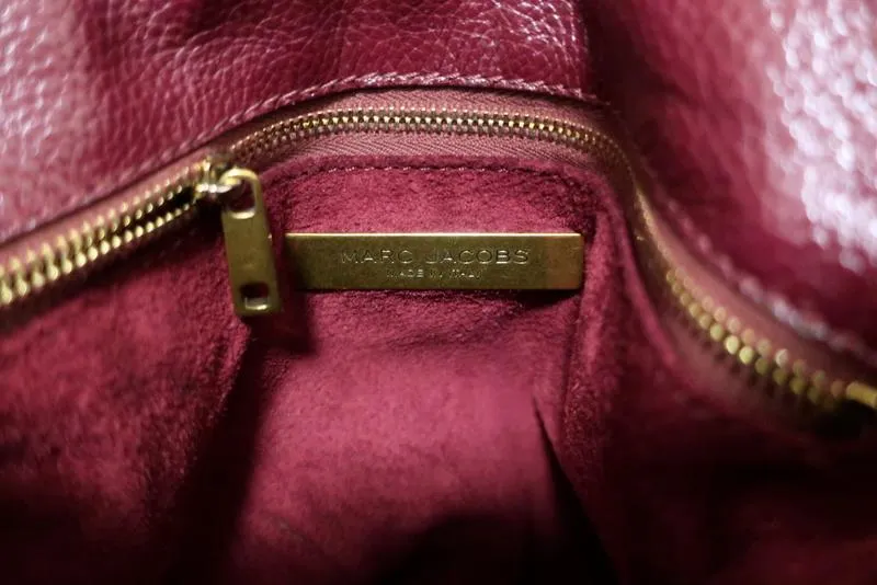 Marc Jacobs Quilted Leather Multipocket Chain Hobo Bordeaux Medium Shoulder Bag