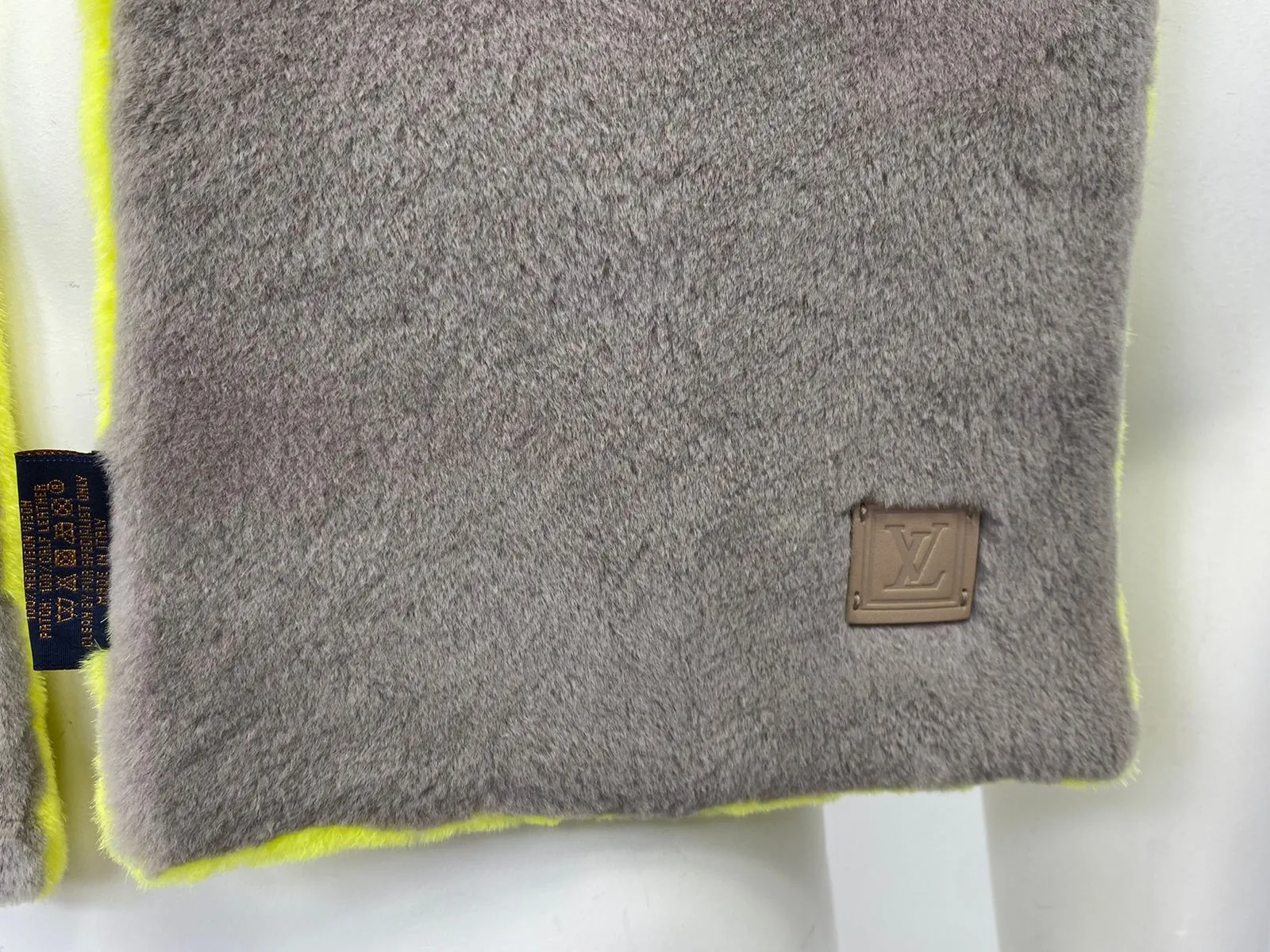 Sheared Mink Fluo Scarf