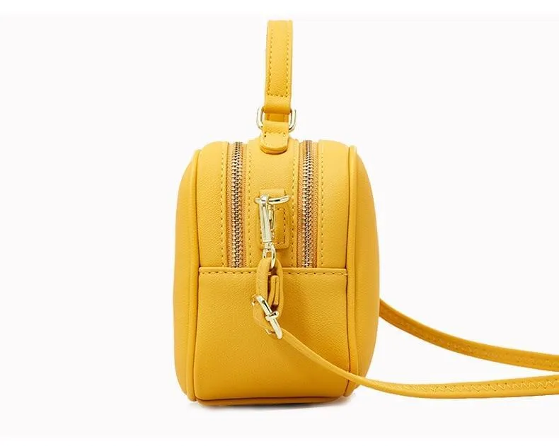 Signature Handbag - Soft Gray