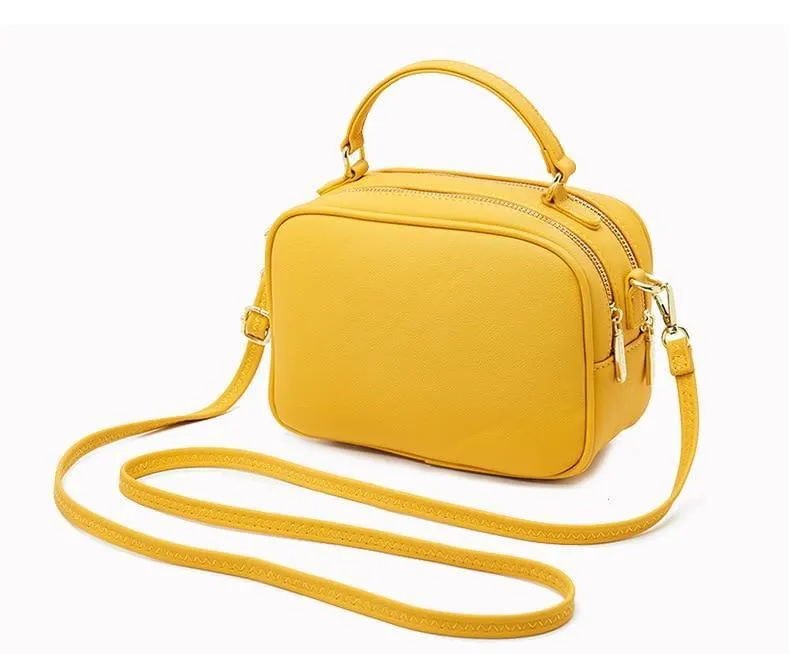 Signature Handbag - Soft Gray