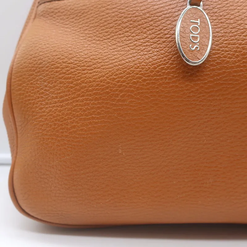 Tod's Buckled Tote Camel Grained Leather Medium Shoulder Bag