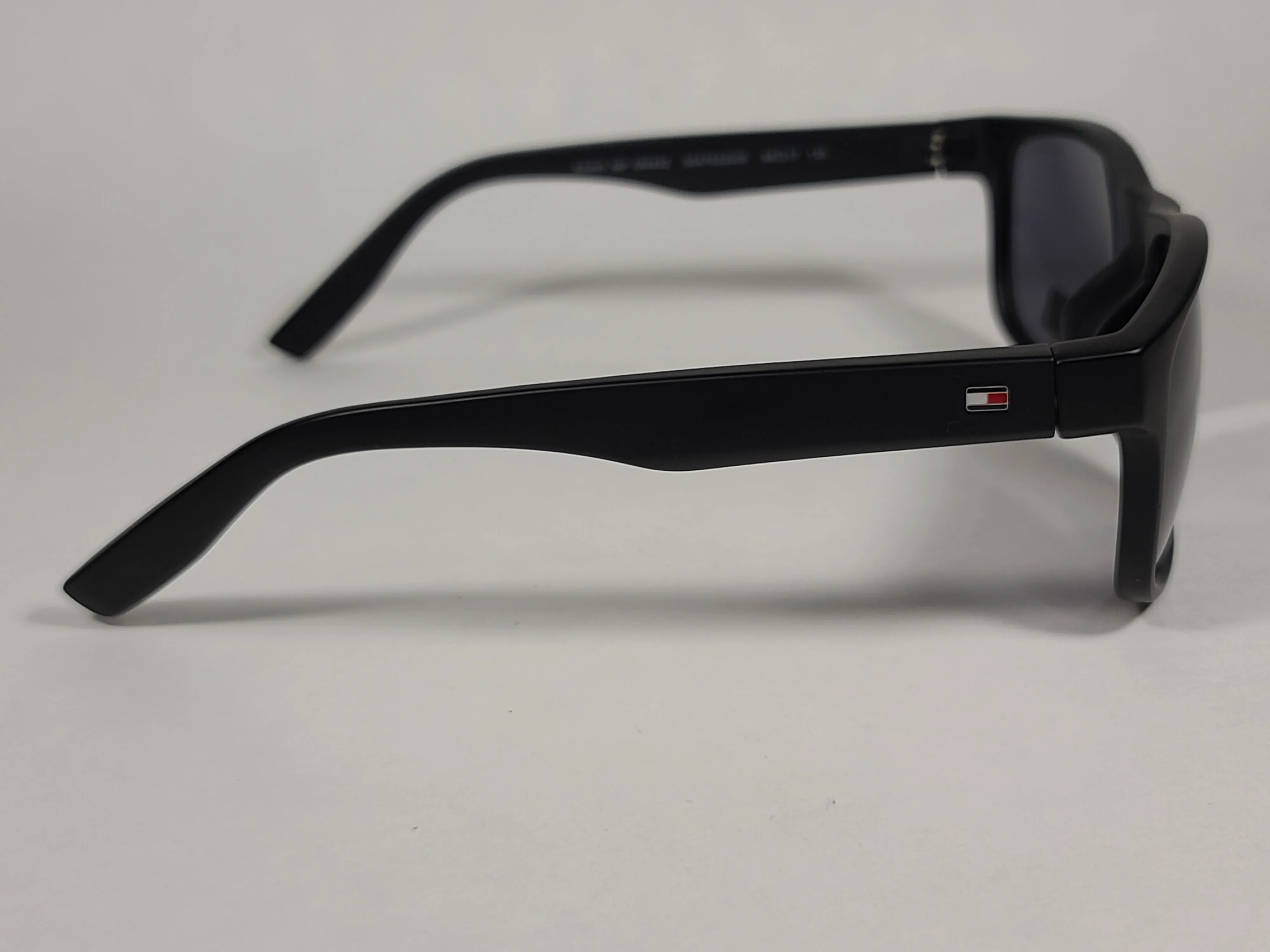 Tommy Hilfiger Saint Rectangular Sunglasses Matte Black Frame Gray Lens SAINT MP OM492