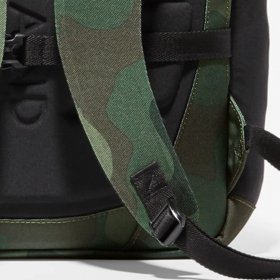 ZERØGRAND Slim Convertible Backpack Men's